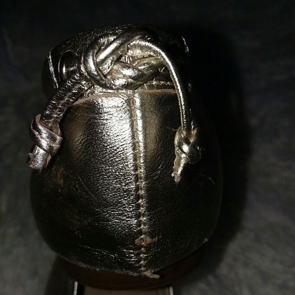 Talbots Gold Leather Ballet shoes - Picture 3 of 5